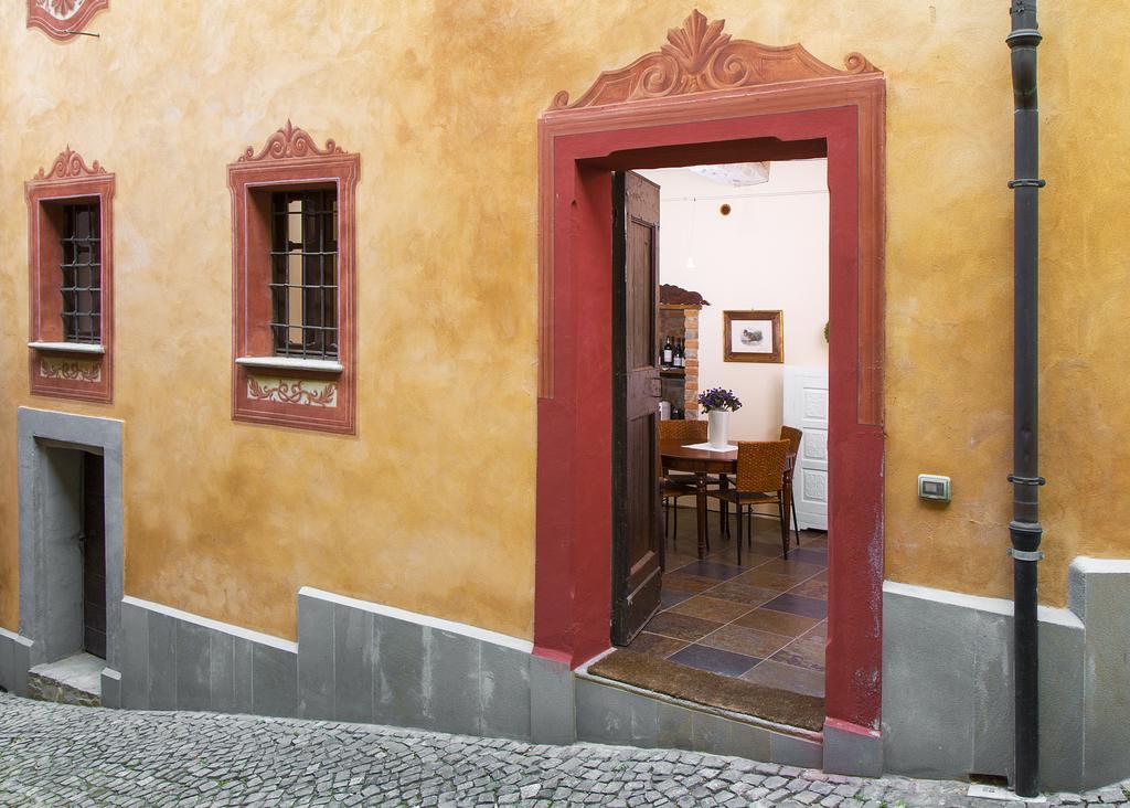 Dimora I Manichei Hotell Monforte dʼAlba Exteriör bild
